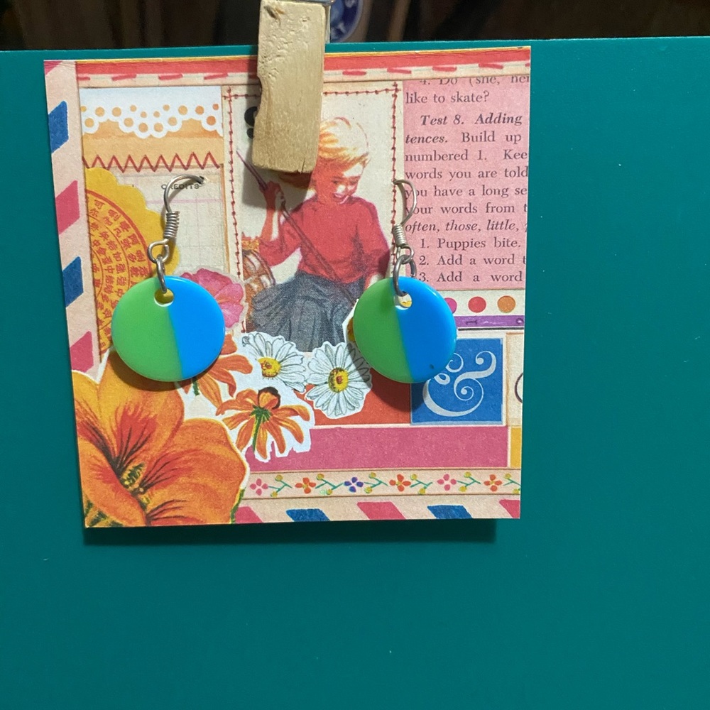Dangle earrings